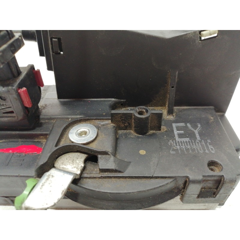 Recambio de cerradura puerta delantera derecha para opel zafira a club referencia OEM IAM 24444016  