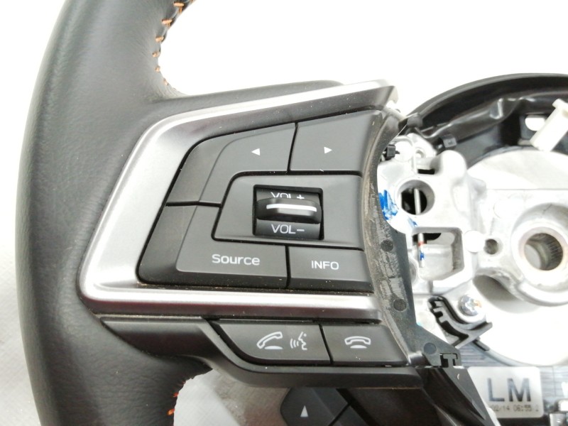 Recambio de volante para subaru xv (g5) executive plus referencia OEM IAM GS13116440  