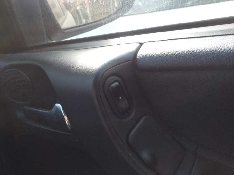 Recambio de mando elevalunas delantero derecho para opel zafira a club referencia OEM IAM   