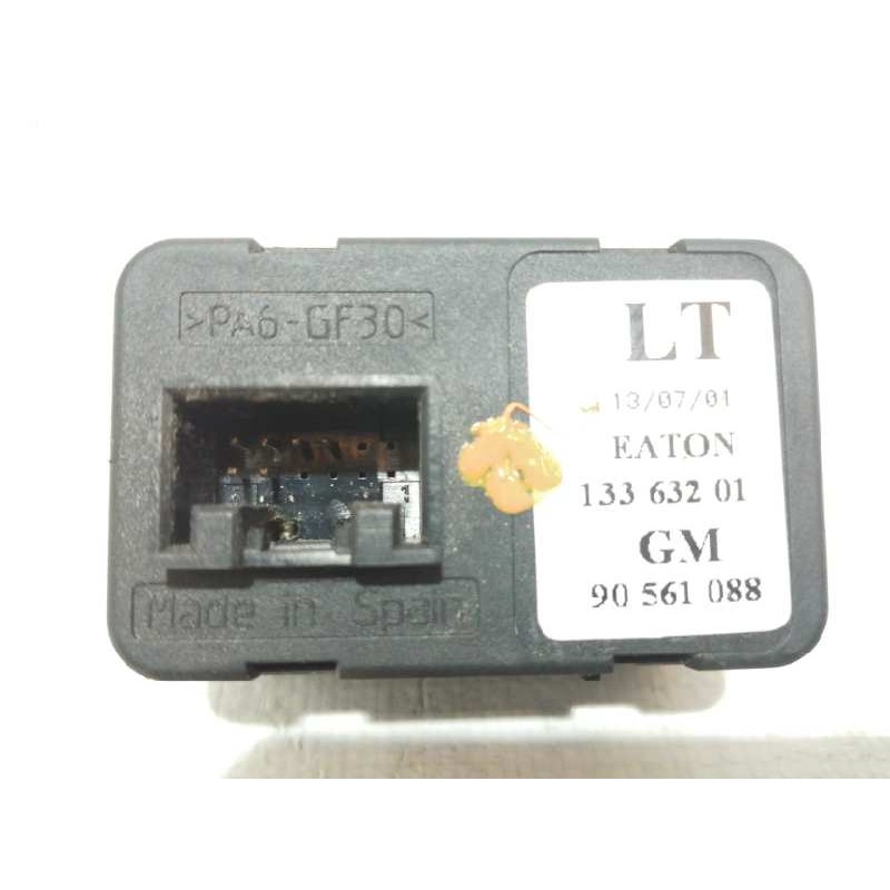Recambio de mando elevalunas delantero izquierdo para opel zafira a club referencia OEM IAM 90561088  