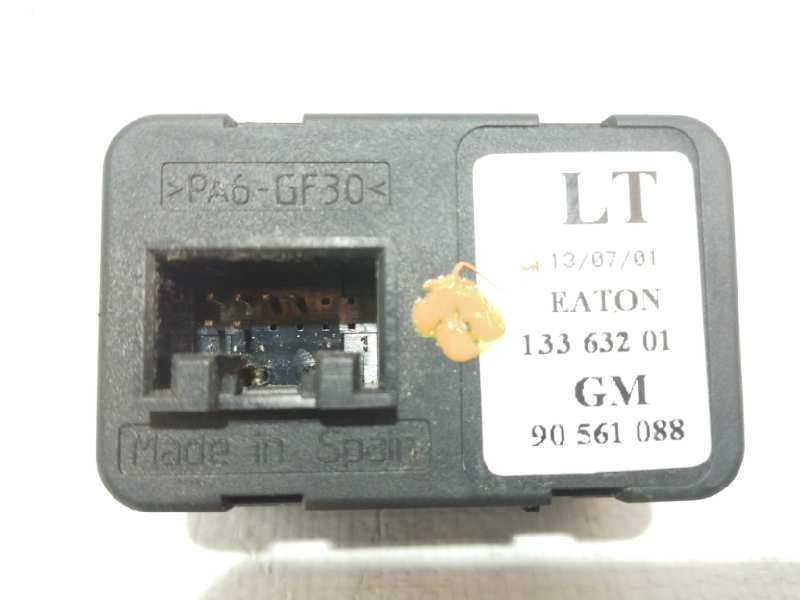 Recambio de mando elevalunas delantero izquierdo para opel zafira a club referencia OEM IAM 90561088  