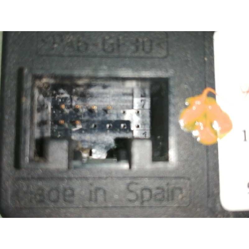 Recambio de mando elevalunas delantero izquierdo para opel zafira a club referencia OEM IAM 90561088  