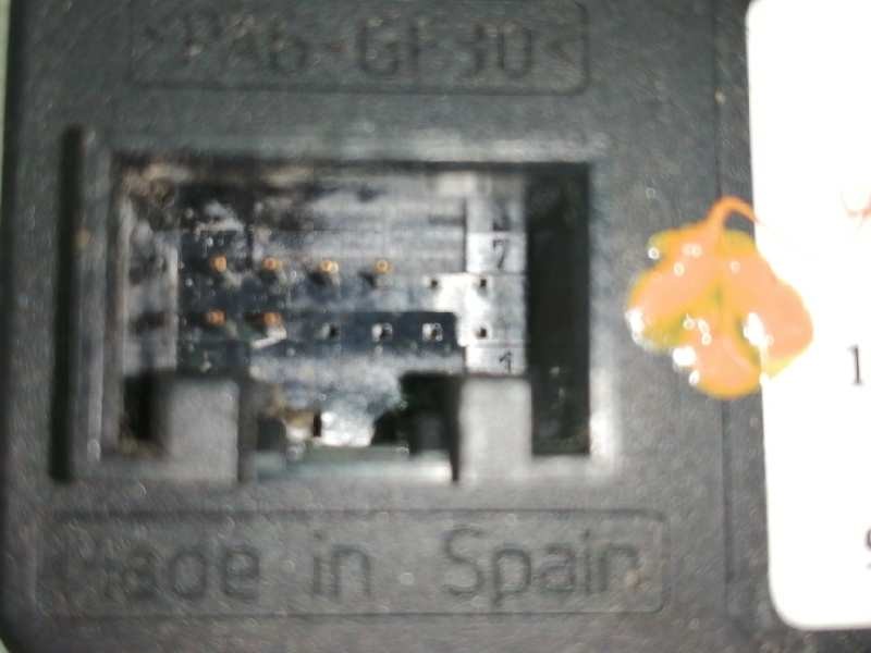 Recambio de mando elevalunas delantero izquierdo para opel zafira a club referencia OEM IAM 90561088  