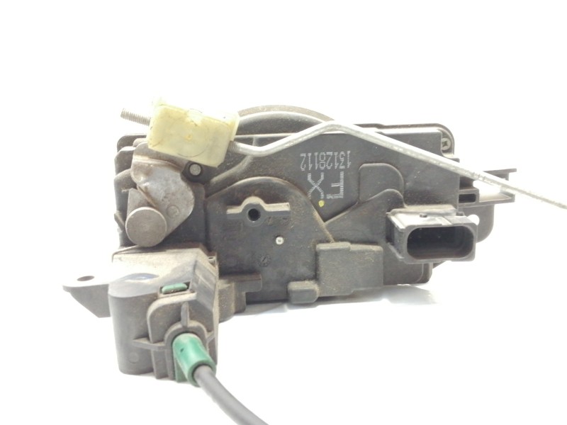 Recambio de cerradura puerta delantera derecha para opel astra h berlina 1.7 16v cdti referencia OEM IAM 13128112  