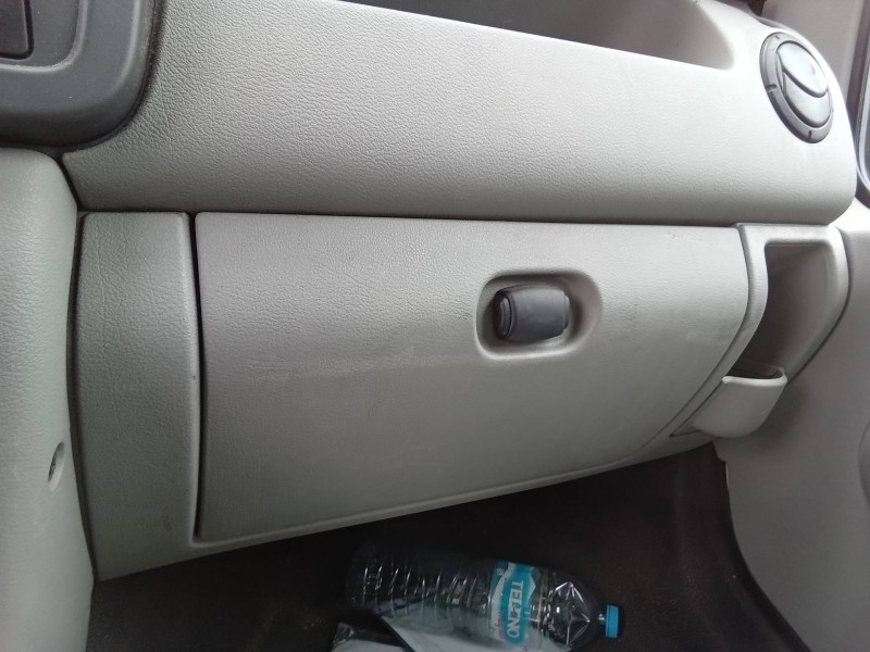 Recambio de guantera para renault master ii phase 2 caja cerrada l1h1 caja cerrada 3.3 to referencia OEM IAM 8200189021  