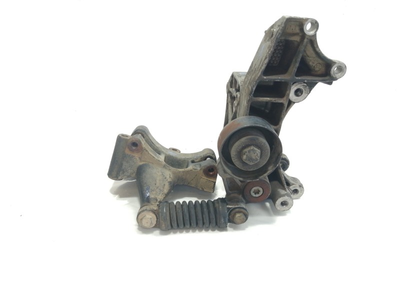 Recambio de soporte alternador para citroën xsara berlina 1.6i 16v exclusive referencia OEM IAM 9631005880  