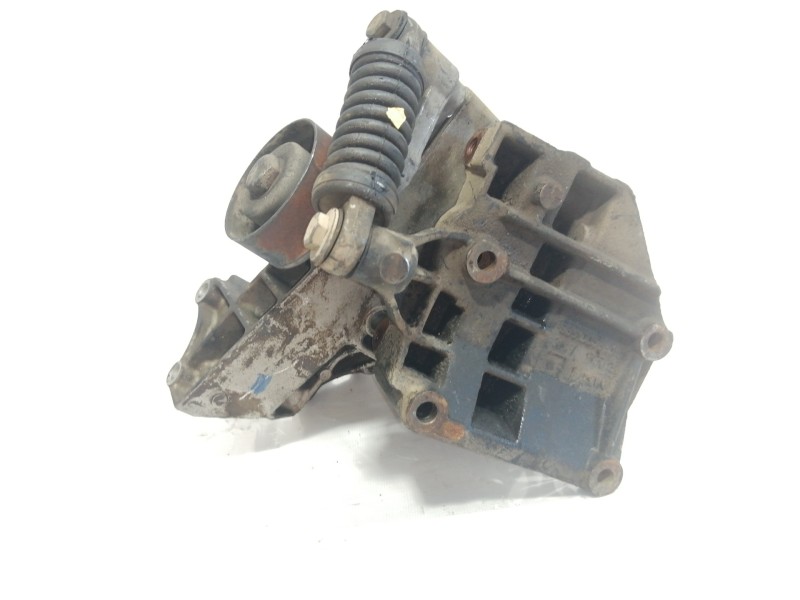 Recambio de soporte alternador para citroën xsara berlina 1.6i 16v exclusive referencia OEM IAM 9631005880  
