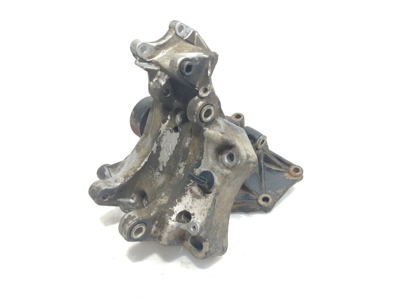 Recambio de soporte alternador para citroën xsara berlina 1.6i 16v exclusive referencia OEM IAM 9631005880  