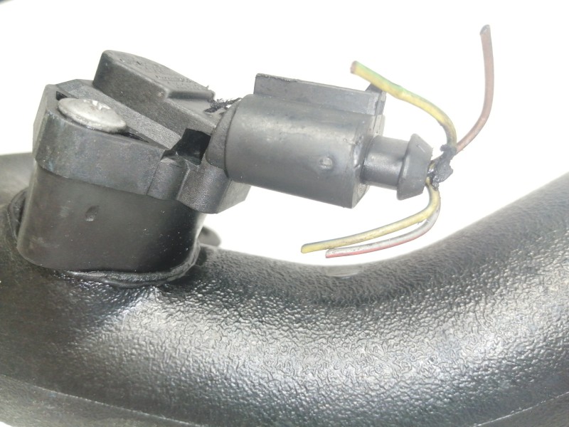 Recambio de tubo para volkswagen passat berlina (3b2) comfortline referencia OEM IAM 8D0145840M  