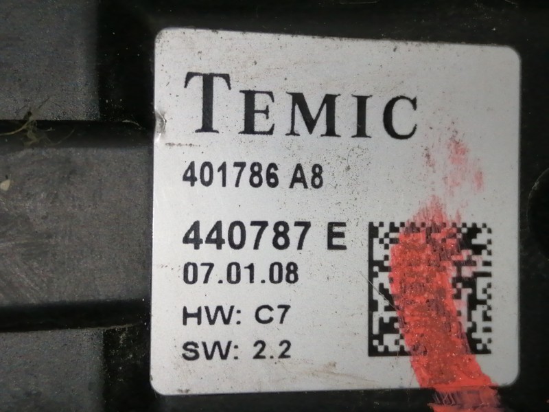 Recambio de elevalunas delantero derecho para peugeot 207 1.6 16v hdi referencia OEM IAM 9681181180S  