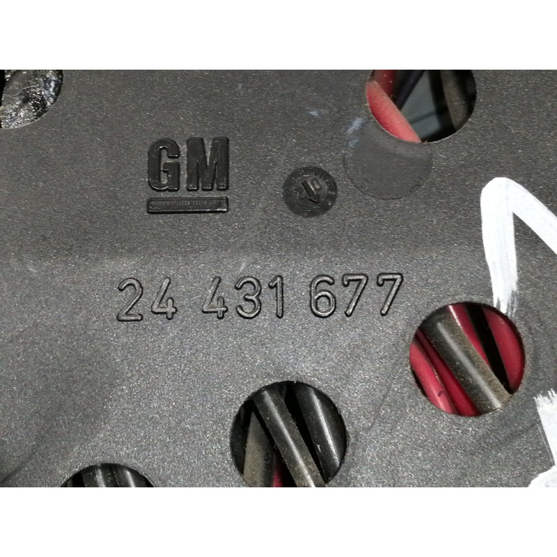 Recambio de caja reles / fusibles para opel zafira a club referencia OEM IAM 24412497  