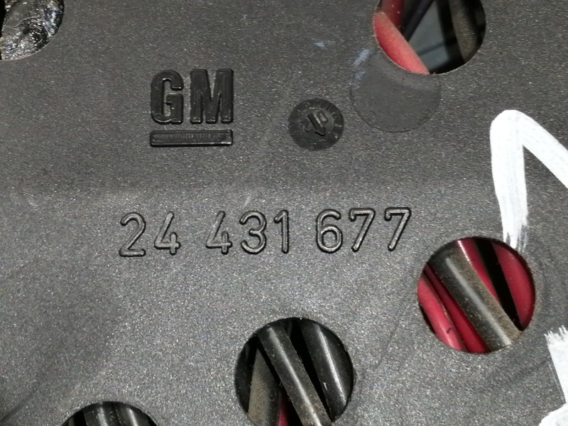 Recambio de caja reles / fusibles para opel zafira a club referencia OEM IAM 24412497  