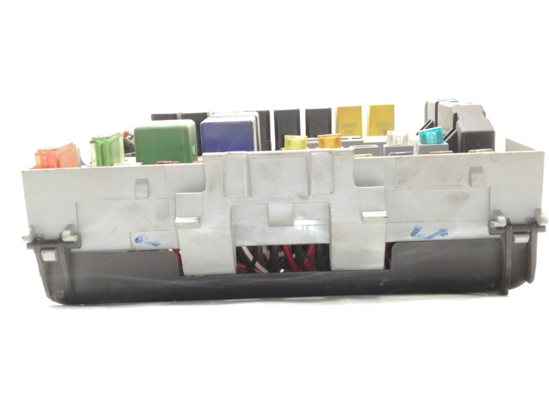 Recambio de caja reles / fusibles para opel zafira a club referencia OEM IAM 24412497  
