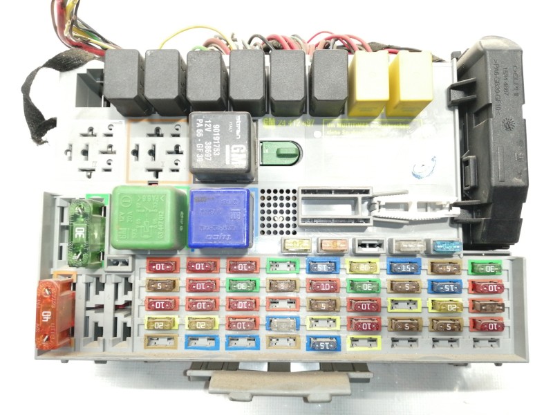Recambio de caja reles / fusibles para opel zafira a club referencia OEM IAM 24412497  