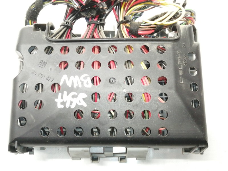 Recambio de caja reles / fusibles para opel zafira a club referencia OEM IAM 24412497  