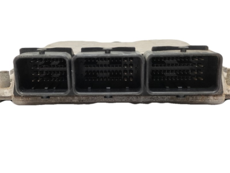 Recambio de centralita motor uce para renault laguna ii (bg0) referencia OEM IAM 0281011101 8200163528 1265106181