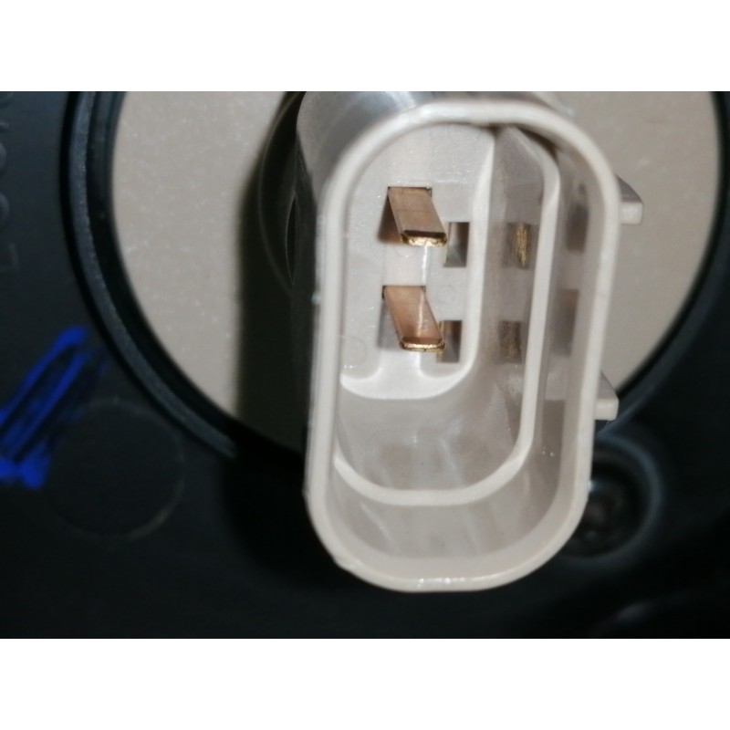 Recambio de faro derecho para kia rio ls berlina (5-ptas.) referencia OEM IAM 84618462  