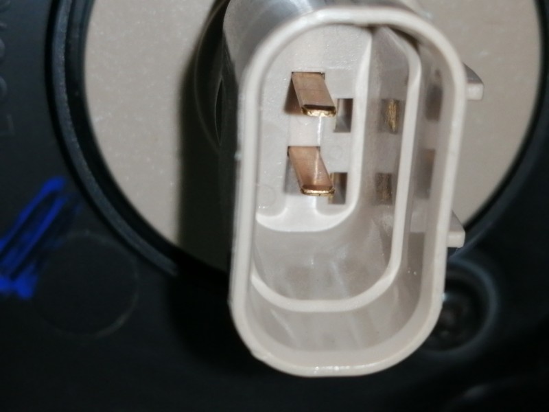 Recambio de faro derecho para kia rio ls berlina (5-ptas.) referencia OEM IAM 84618462  