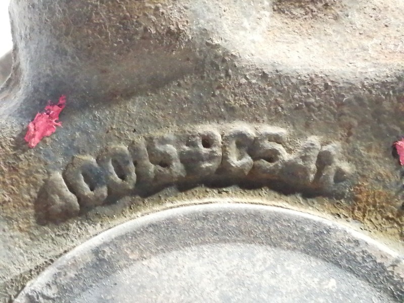 Recambio de mangueta delantera izquierda para nissan vanette cargo 2.3 diesel referencia OEM IAM 400159C541  