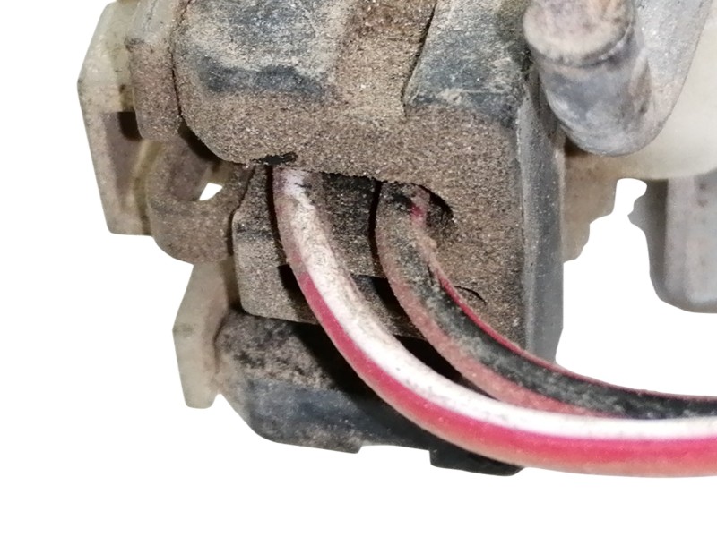 Recambio de cerradura puerta delantera derecha para nissan vanette cargo 2.3 diesel referencia OEM IAM 8055261U01  