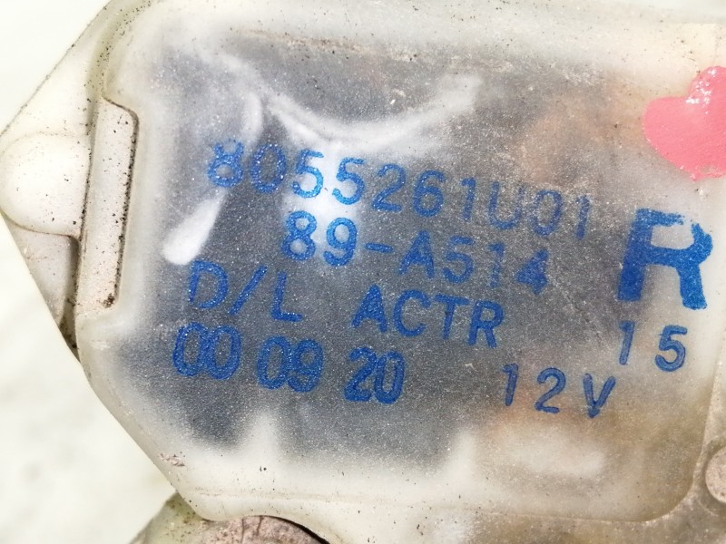 Recambio de cerradura puerta delantera derecha para nissan vanette cargo 2.3 diesel referencia OEM IAM 8055261U01  