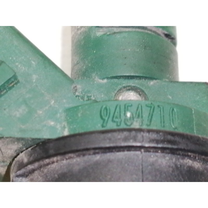 Recambio de inyector para volvo s40 berlina 1.8 16v referencia OEM IAM 9454710  