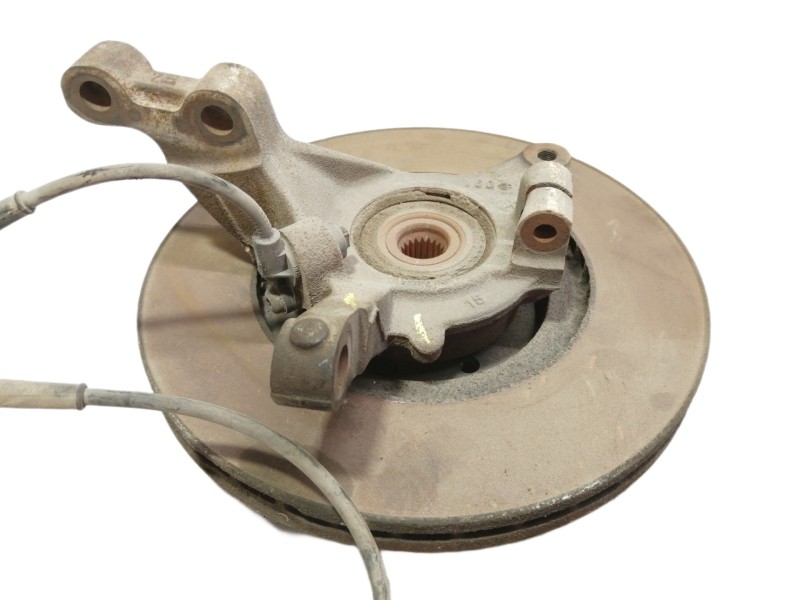 Recambio de mangueta delantera izquierda para renault megane i classic (la0) 1.4 referencia OEM IAM   