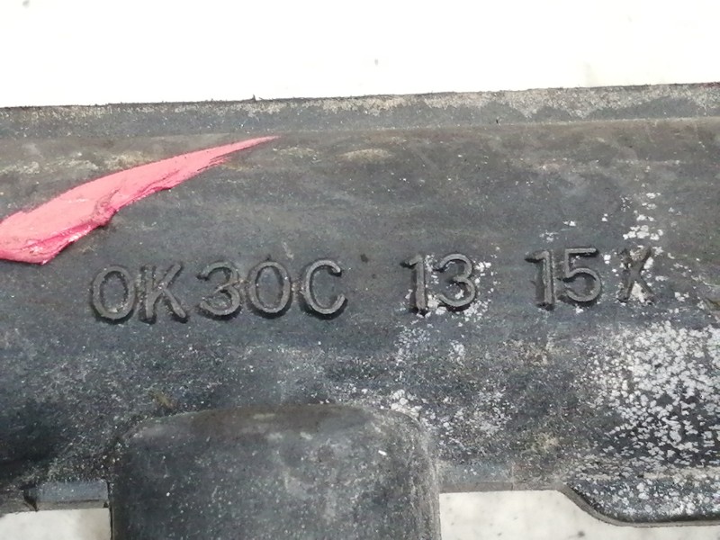 Recambio de rampa inyectora para kia rio ls berlina referencia OEM IAM 0K30C1315X  