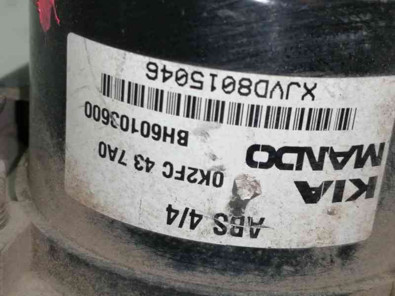 Recambio de abs para kia carens 2.0 turbodiesel cat referencia OEM IAM 0K2FC437A0  