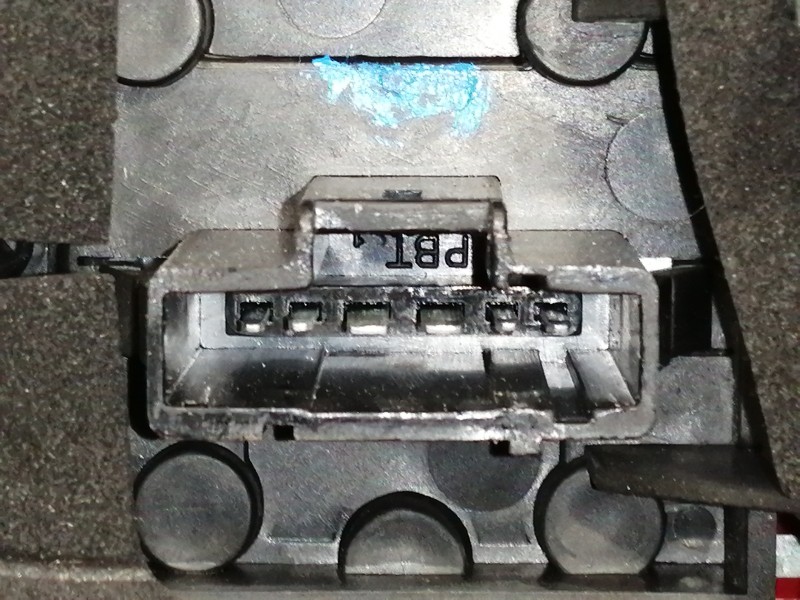 Recambio de piloto trasero derecho para peugeot 1007 urban referencia OEM IAM 9646116880 89031533 