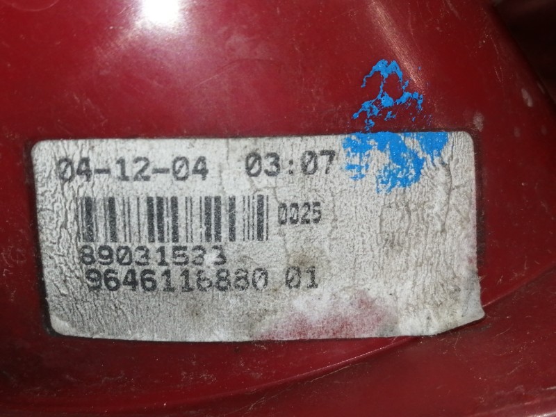 Recambio de piloto trasero derecho para peugeot 1007 urban referencia OEM IAM 9646116880 89031533 