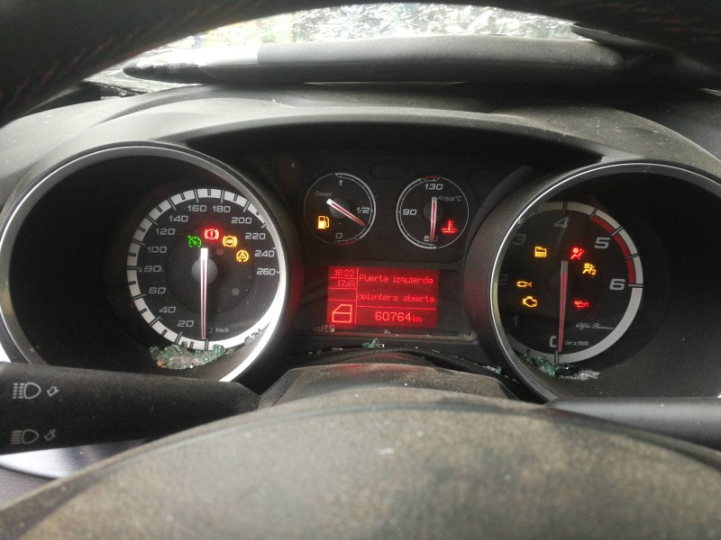 Recambio de cuadro instrumentos para alfa romeo giulietta (191) distinctive referencia OEM IAM 50516478  