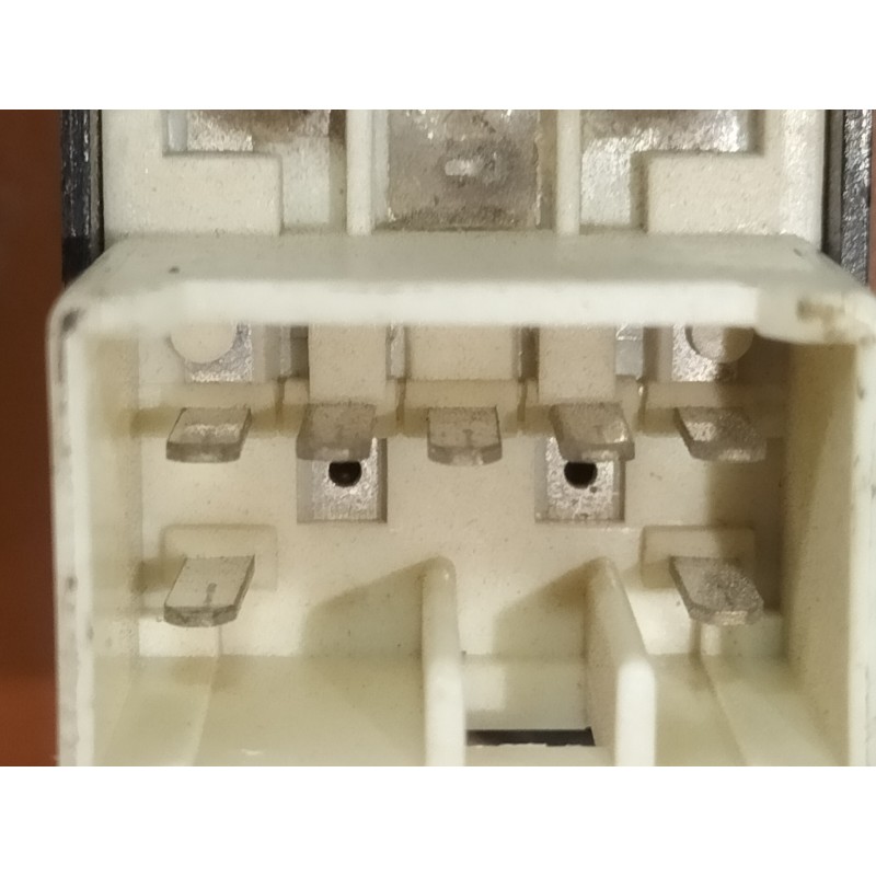 Recambio de mando elevalunas delantero derecho para hyundai sonata (y4) 2.0 cat referencia OEM IAM 621W03620  