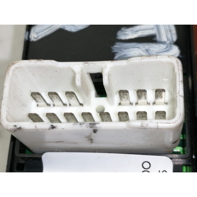 Recambio de mando elevalunas delantero izquierdo para hyundai sonata (y4) 2.0 cat referencia OEM IAM 621W10030  