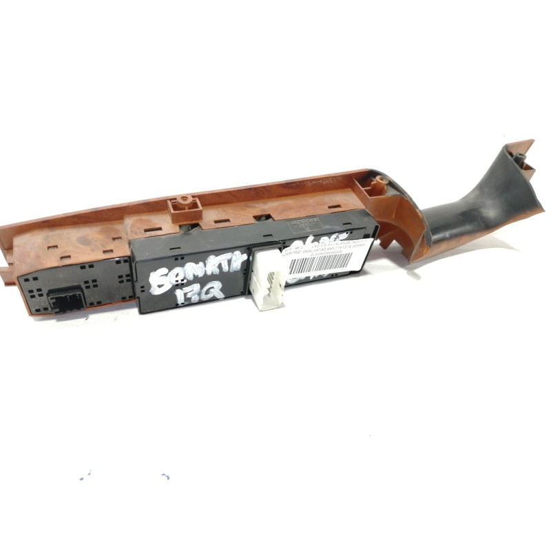 Recambio de mando elevalunas delantero izquierdo para hyundai sonata (y4) 2.0 cat referencia OEM IAM 621W10030  