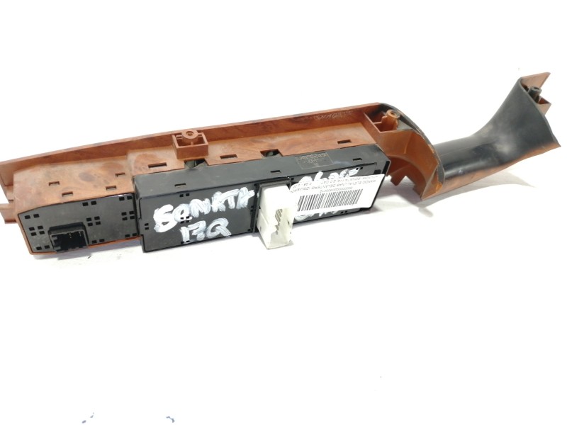 Recambio de mando elevalunas delantero izquierdo para hyundai sonata (y4) 2.0 cat referencia OEM IAM 621W10030  