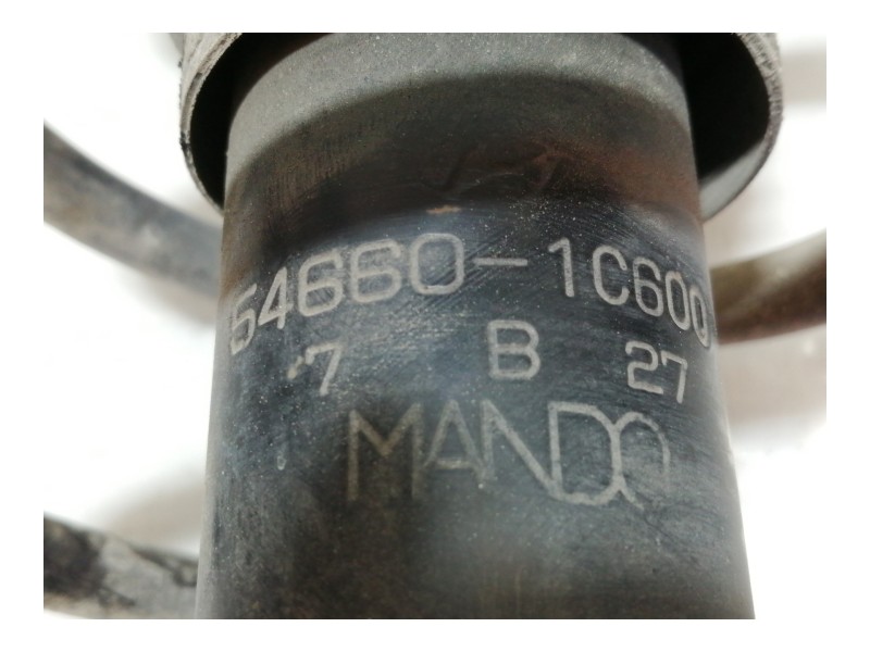 Recambio de amortiguador delantero izquierdo para hyundai getz (tb) 1.5 crdi referencia OEM IAM 546601C600  