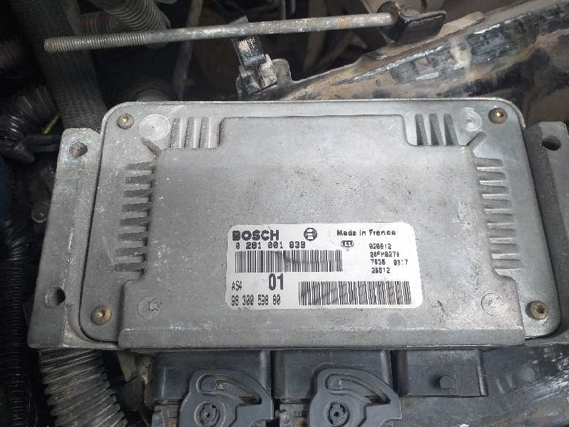 Recambio de centralita motor uce para peugeot 106 (s2) max d referencia OEM IAM 0281001839 9630059880 28FM0279