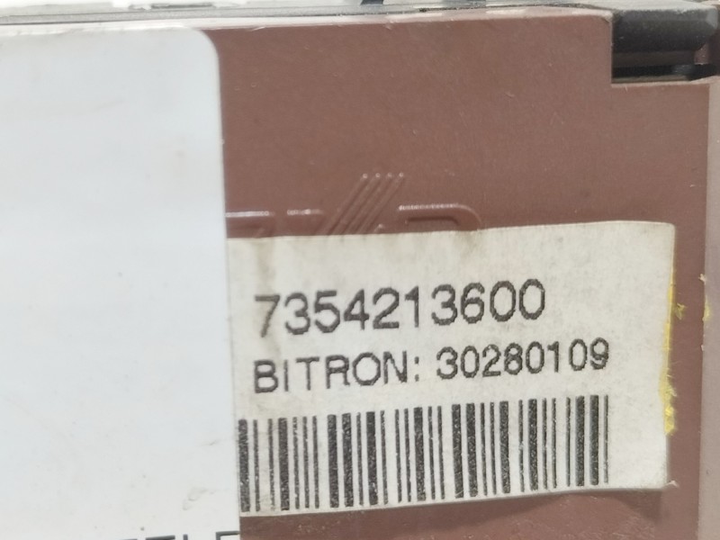 Recambio de warning para peugeot boxer caja cerr.techo sobreelev.(bat.4035)(335/440)(2007 => hdi (335) referencia OEM IAM 735421