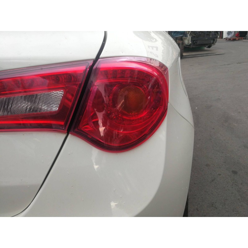 Recambio de piloto trasero derecho para alfa romeo giulietta (191) distinctive referencia OEM IAM 0050513612  