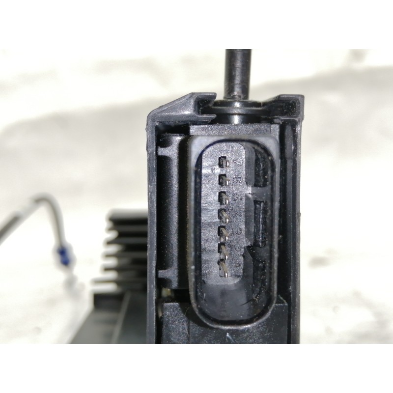 Recambio de cerradura puerta delantera derecha para citroën c4 picasso 1.6 e-hdi fap referencia OEM IAM 9805635480  