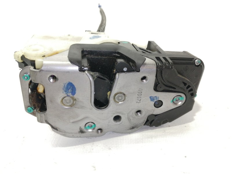 Recambio de cerradura puerta delantera derecha para chevrolet cruze lt referencia OEM IAM 13503150  