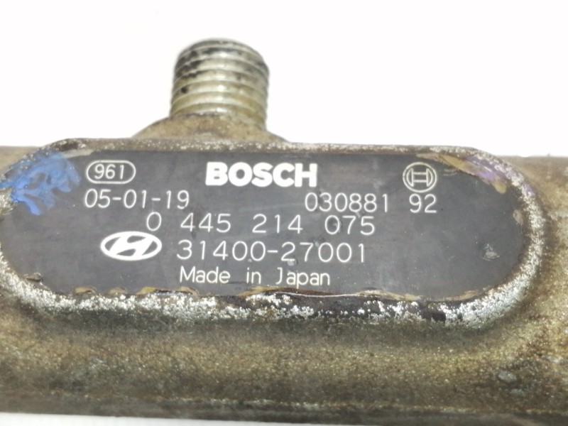 Recambio de rampa inyectora para kia carens 2.0 crdi lx monovolumen referencia OEM IAM 0445214075 3140027001 