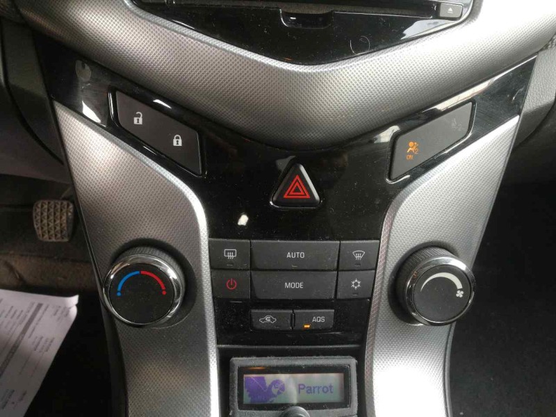 Recambio de mando calefaccion / aire acondicionado para chevrolet cruze lt referencia OEM IAM 3839408 92500126 / 202007564 20200