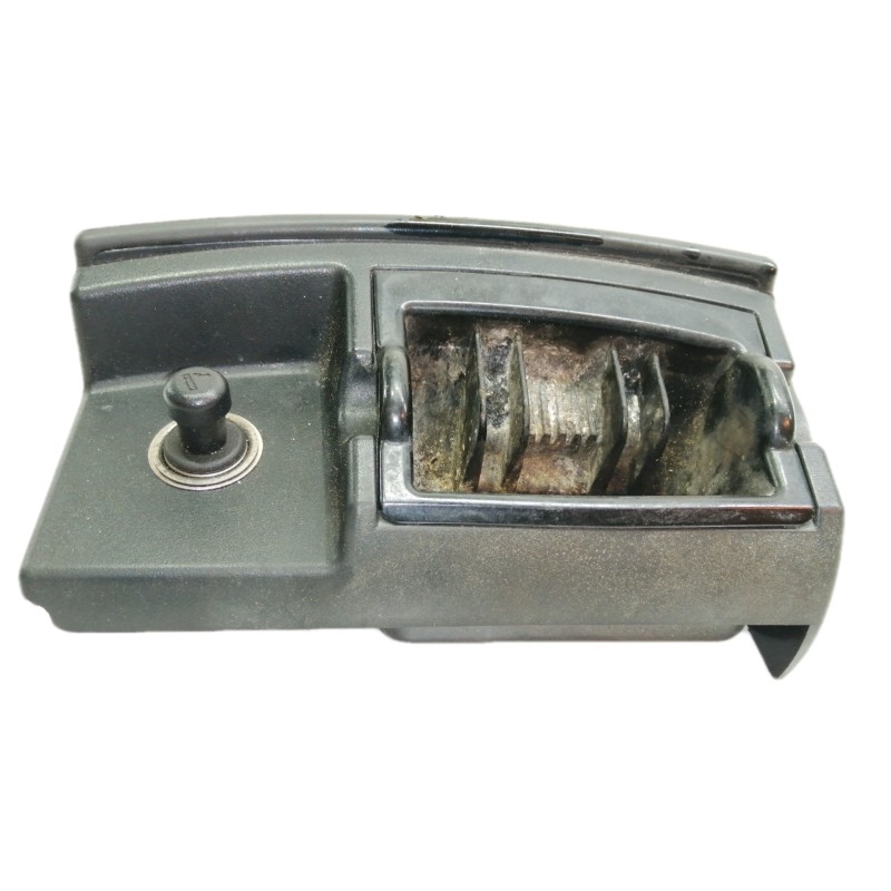 Recambio de cenicero para cadillac cts 3.2 elegance referencia OEM IAM   