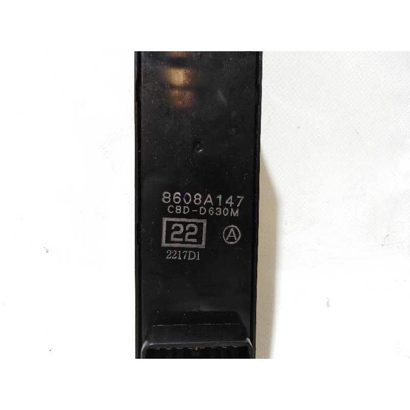 Recambio de mando elevalunas delantero izquierdo para mitsubishi outlander (cw0) 2.0 di-d intense referencia OEM IAM 8608A147  