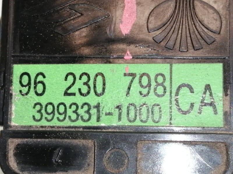 Recambio de mando limpia para daewoo lanos se referencia OEM IAM 96230798  