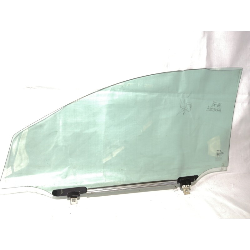Recambio de luna custodia delantera derecha para toyota avensis wagon (t25) 1.8 sol referencia OEM IAM CRISTALPUERTA 43R00050 