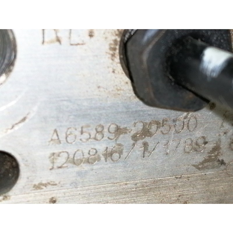 Recambio de abs para hyundai i30 (gd) classic referencia OEM IAM A658920500 58920A6210 A658930500