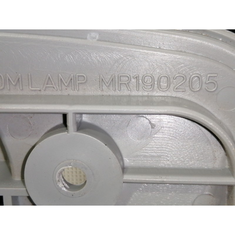 Recambio de luz interior para mitsubishi outlander (cw0) 2.0 di-d intense referencia OEM IAM MR190205  
